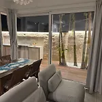 Villamaresicilia E Stanze Nel Lungomare Vendégház
