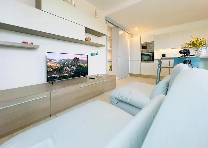 Villamaresicilia E Stanze Nel Lungomare بيت ضيافة إيسبيكا