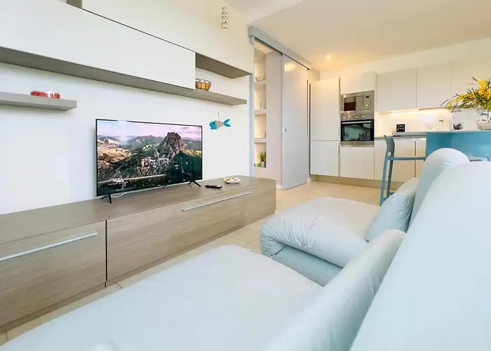 Villamaresicilia E Stanze Nel Lungomare بيت ضيافة إيسبيكا
