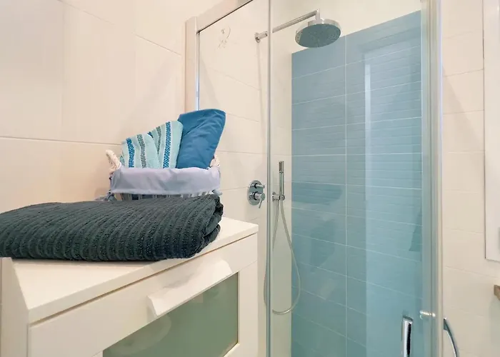 بيت ضيافة Villamaresicilia E Stanze Nel Lungomare 4*