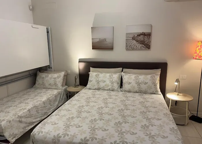 Villamaresicilia E Stanze Nel Lungomare 4*